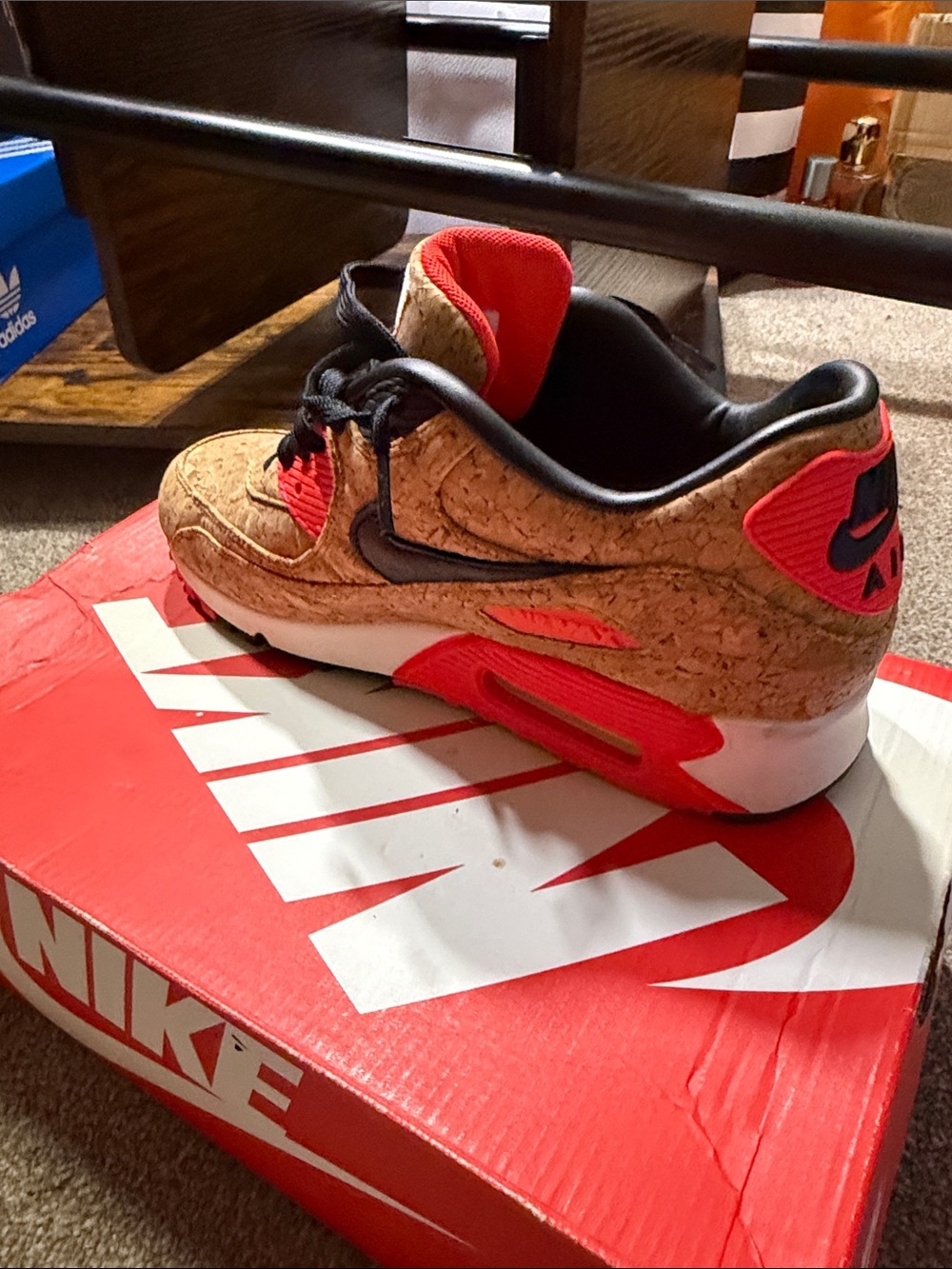 Nike Women’s Cork-Textured Sneakers with Black and Red Accents - Picture 5 of 8